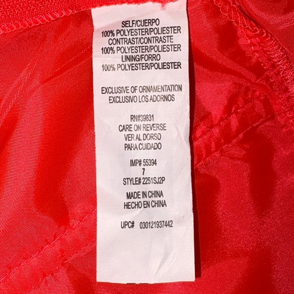 Elegant Formal Strapless Coral Pink Dress with Rhinestone Embellishments Size 7‎ - Picture 10 of 11